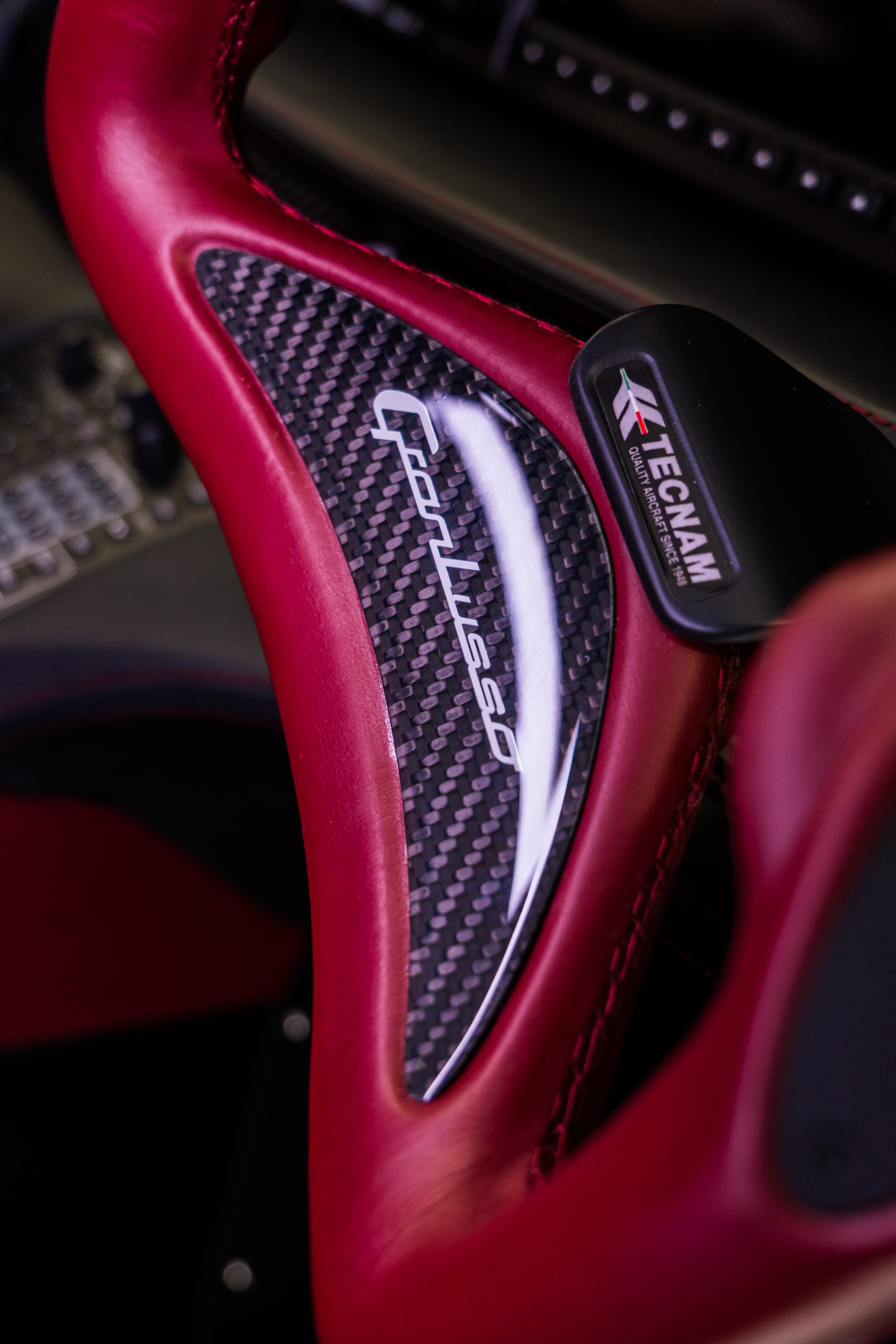 Gran Lusso RED Interior (4)