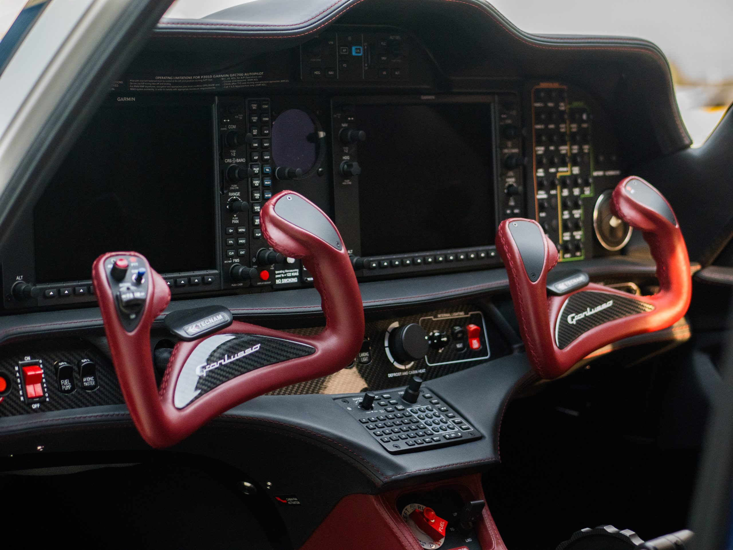 Gran Lusso RED Interior (57)
