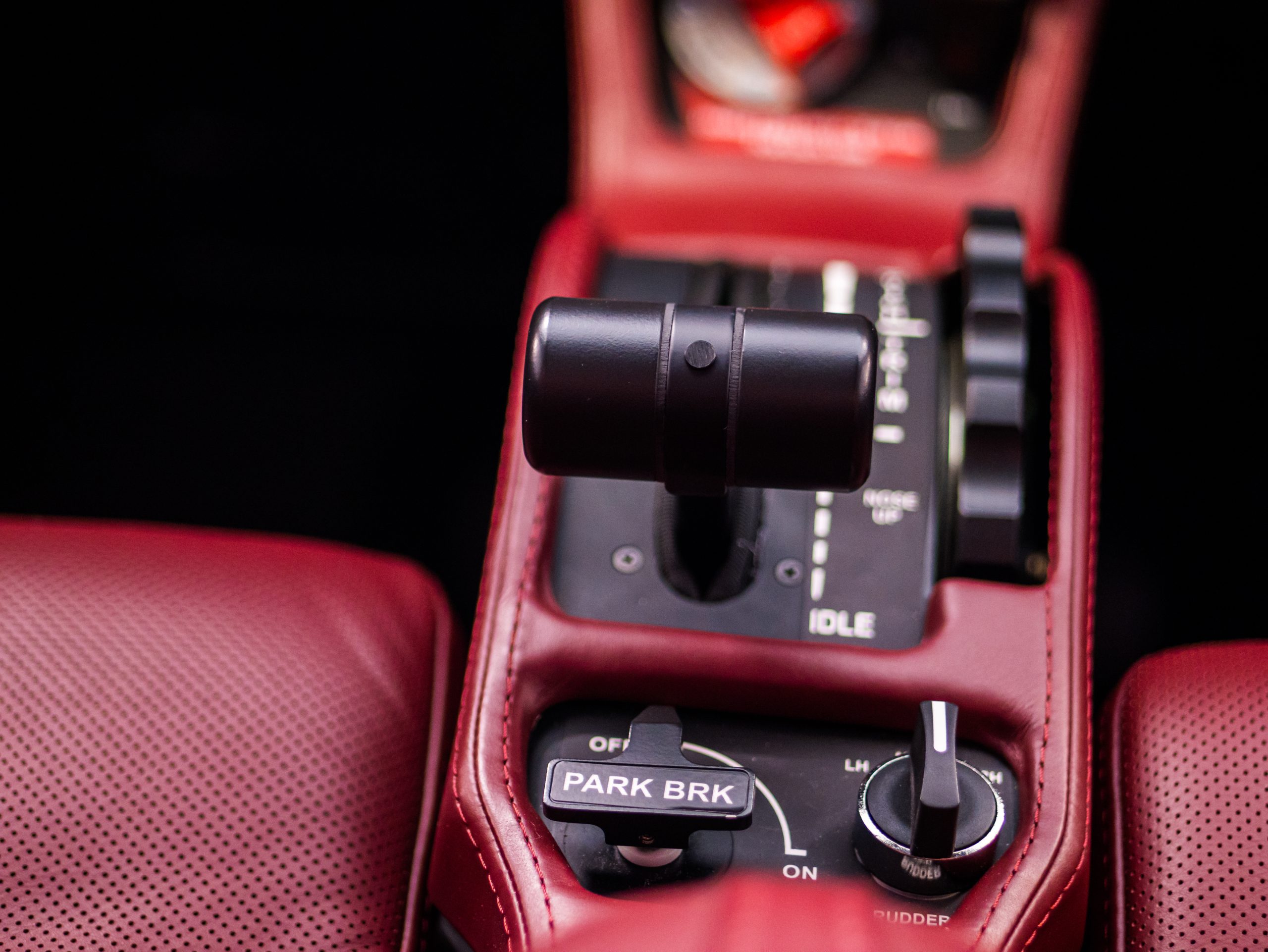 Gran Lusso RED Interior (9)